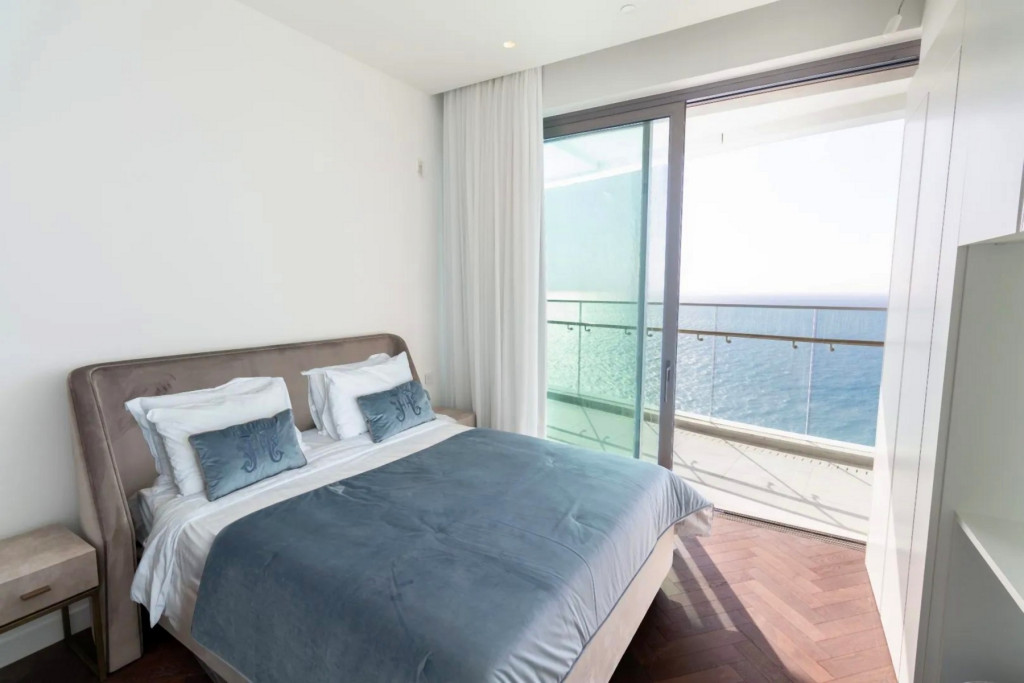 Mieszkanie 2 pokoi 139 m² Jermasoja, Cypr