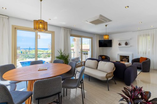 4 Bedroom Villa in Kissonerga, Paphos | p63800 | marketplaces