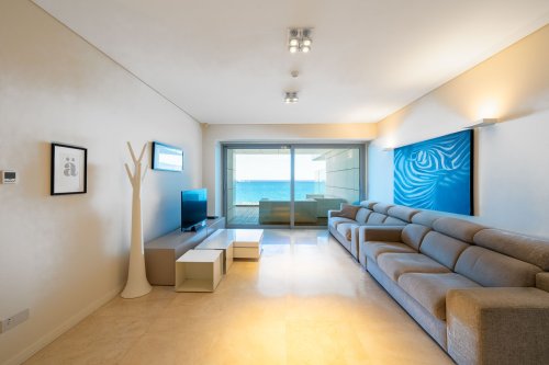 3 Bedroom Apartment in Neapolis, Limassol | p68100 | marketplaces