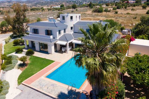 Вилла с 6 спальнями в Пафосе | pr6500 | catalog