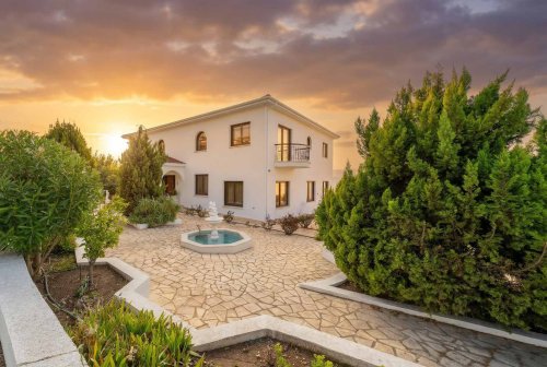 5 Bedroom Villa in Tala, Paphos | pr8100 | marketplaces