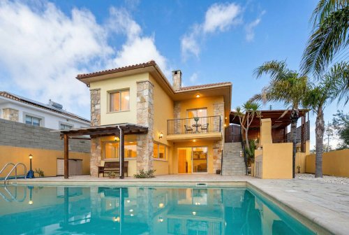 3+1 Bedroom House in Souni, Limassol