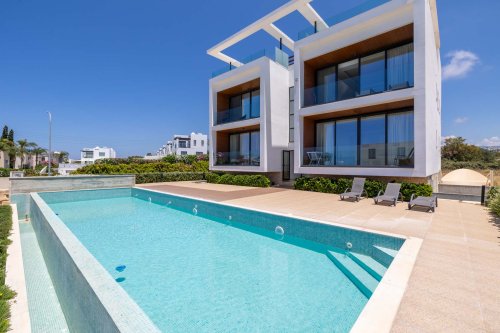 3 Bedroom Penthouse in Chloraka, Paphos