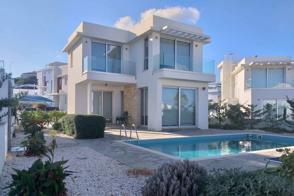 2 bedroom apartment 120 m² Paralimni, Cyprus