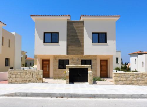 2 Bedroom Semi-detached villa in Coral Bay, Pafos
