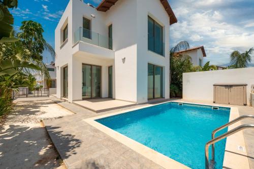 3 Bedroom Villa in Protaras | 70200 | marketplaces