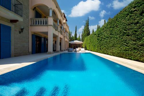 6+2 Bedroom Villa in Limassol