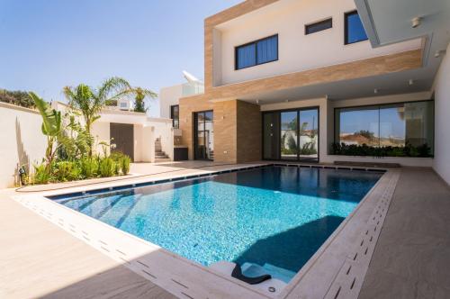 5 Bedroom Villa in Limassol | 75300 | catalog