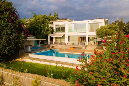 6 Bedroom Villa in Limassol