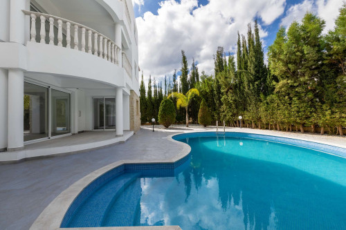 4 Bedroom Villa in St. George, Pafos | 80500 | marketplaces