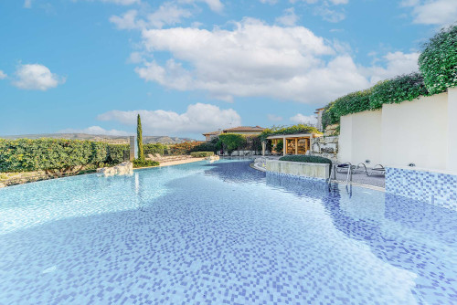 2+ Bedroom Villa in Aphrodite Hills, Pafos | 85400 | marketplaces