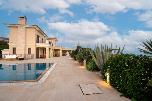 5+ Bedroom Villa in Pegeia, Paphos | p7000 | marketplaces